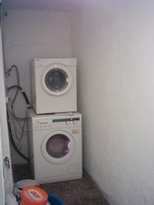 Trastero. A.A. y calefacción.